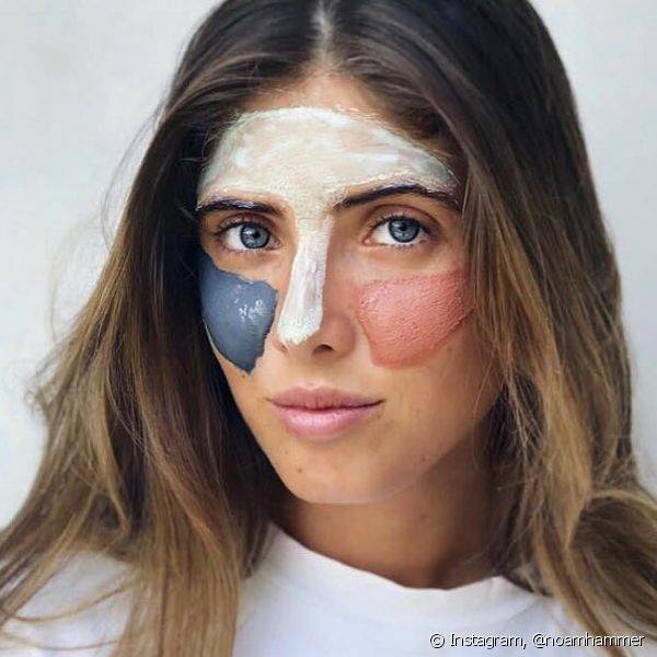 O ideal ? concentrar a argila na zona T do rosto, j? que o tratamento controla a oleosidade (Foto: Instagram @noamhammer)